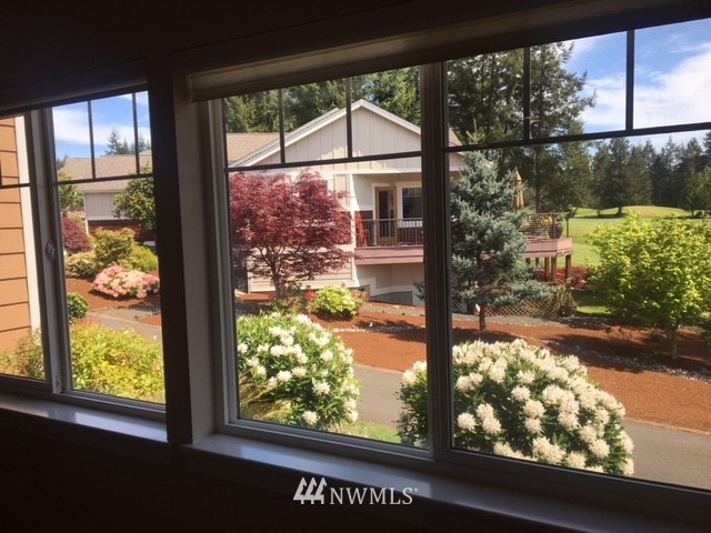 321 East Soderberg Road, Unit 2 Allyn, WA 98524 - Photo 3 of 22 Gallery Image 3
