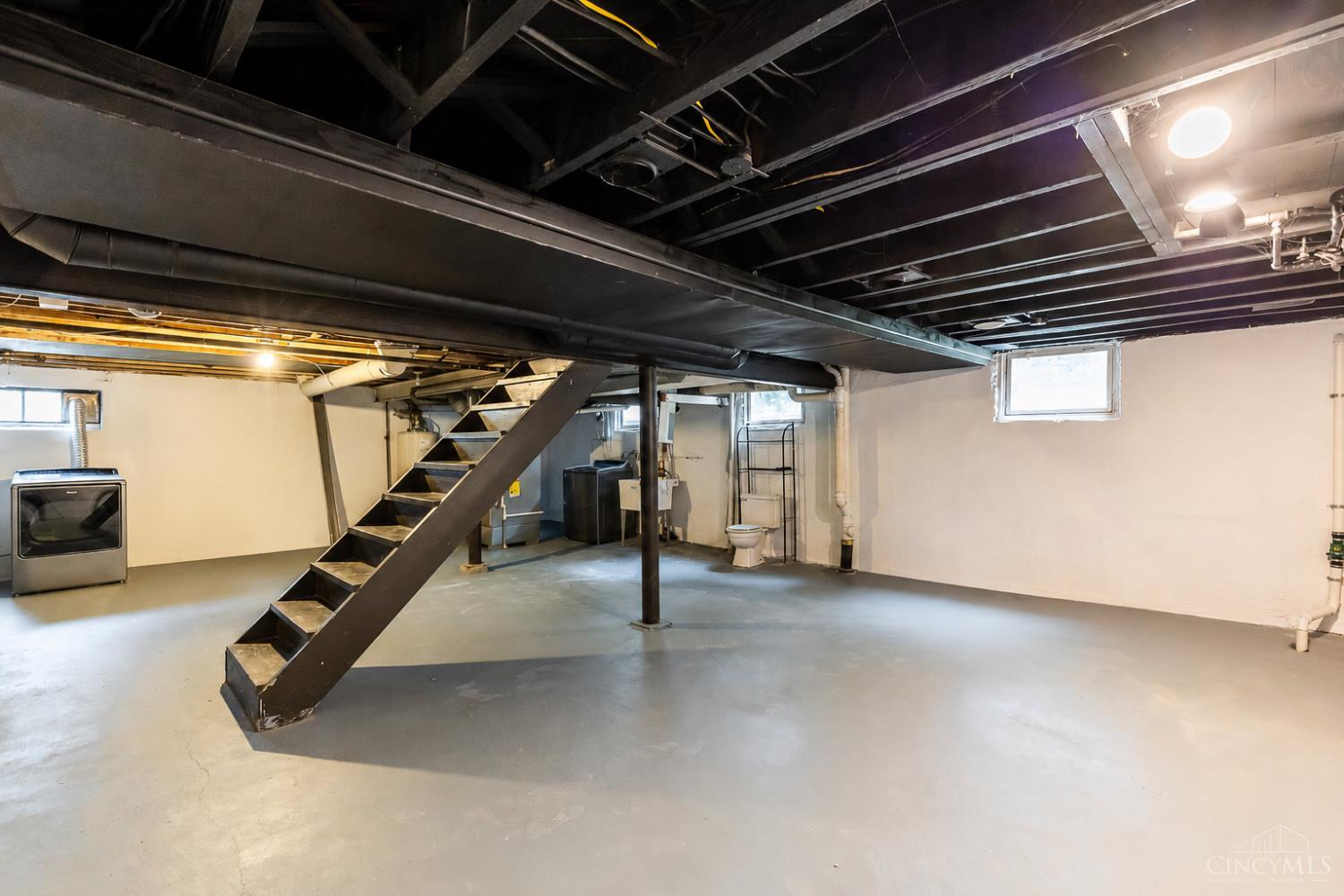 7527 Montgomery Road Cincinnati, OH 45236 - Photo 26 of 27