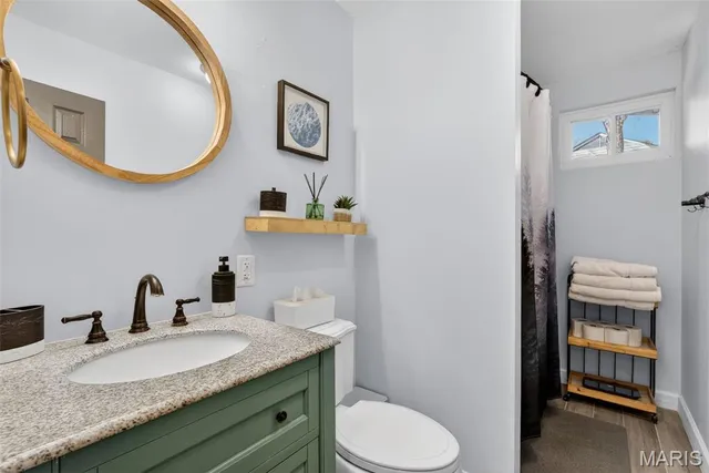 $285,000 | 913 Crestland Drive, Ballwin, MO 63011