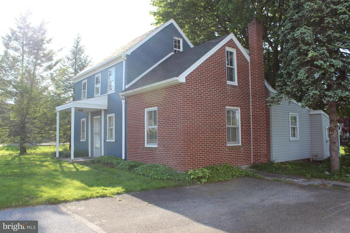 2378 Hobson Road Lancaster, PA 17602 - Photo 4 of 23 Gallery Image 4