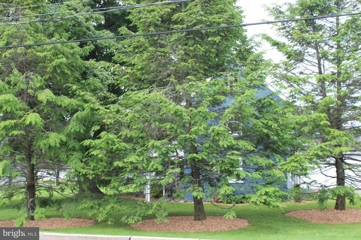 2378 Hobson Road Lancaster, PA 17602 - Photo 5 of 23 Gallery Image 5
