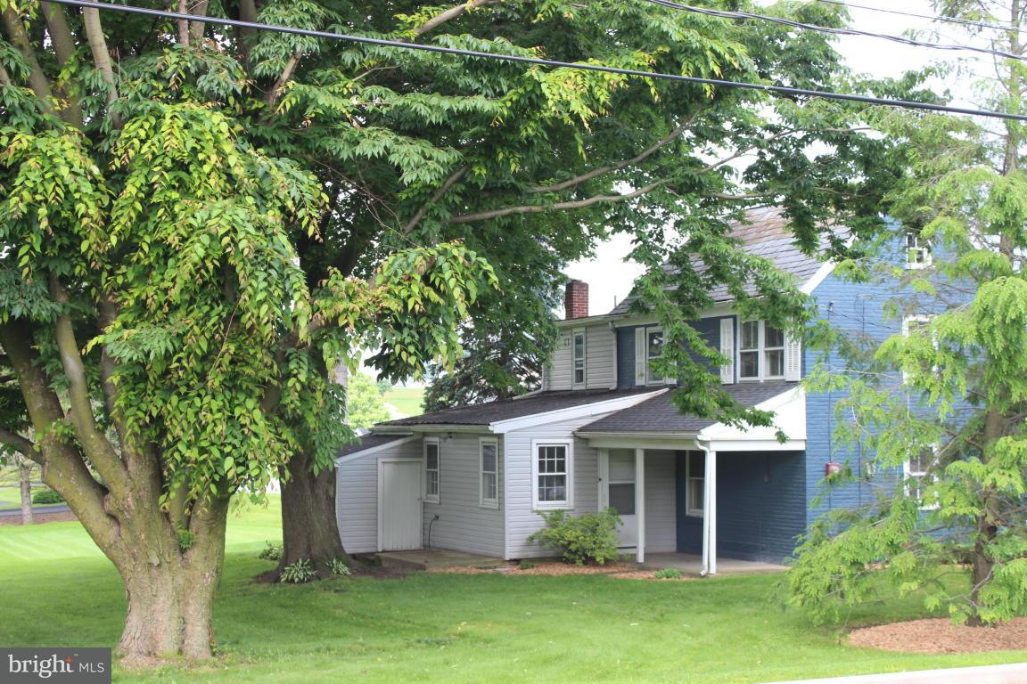 2378 Hobson Road Lancaster, PA 17602 - Photo 6 of 23 Gallery Image 6