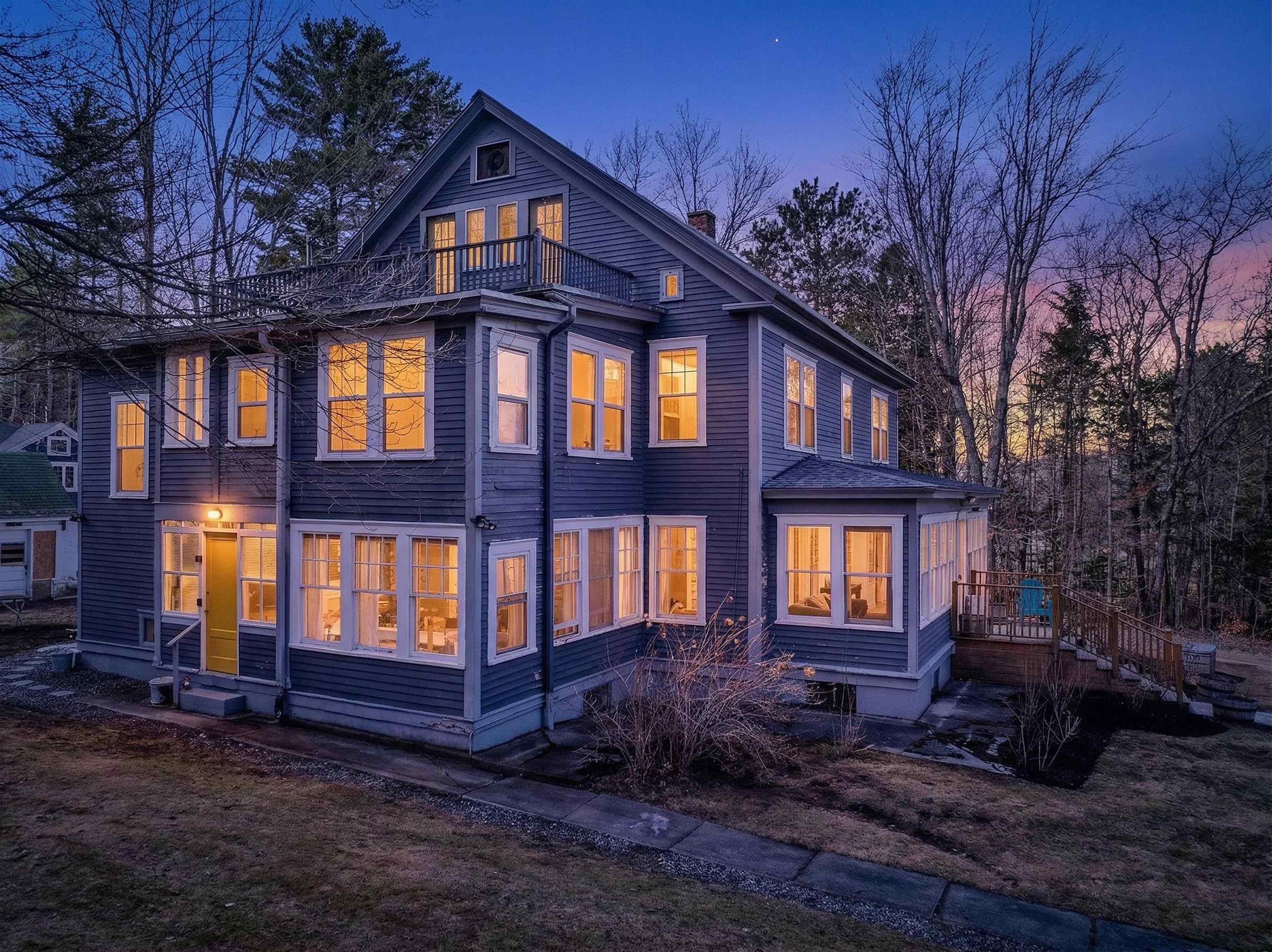 92 Pinewood Avenue Bethlehem, NH 03574 - Photo 1 of 59