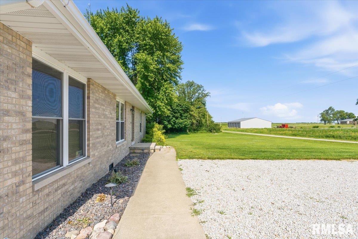 14201 3100N Road Virden, IL 62690 - Photo 4 of 55