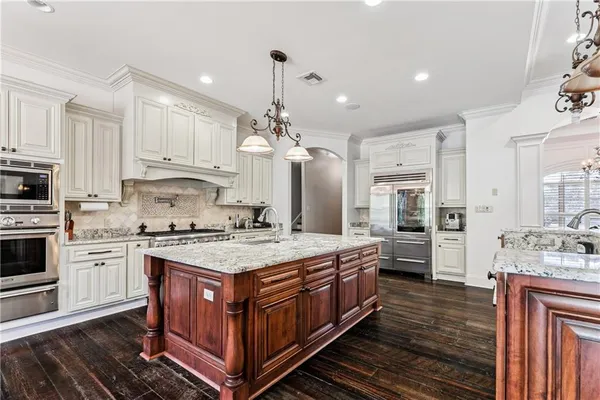 $999,500 | 117 Hardwood Drive, Belle Chasse, LA 70037