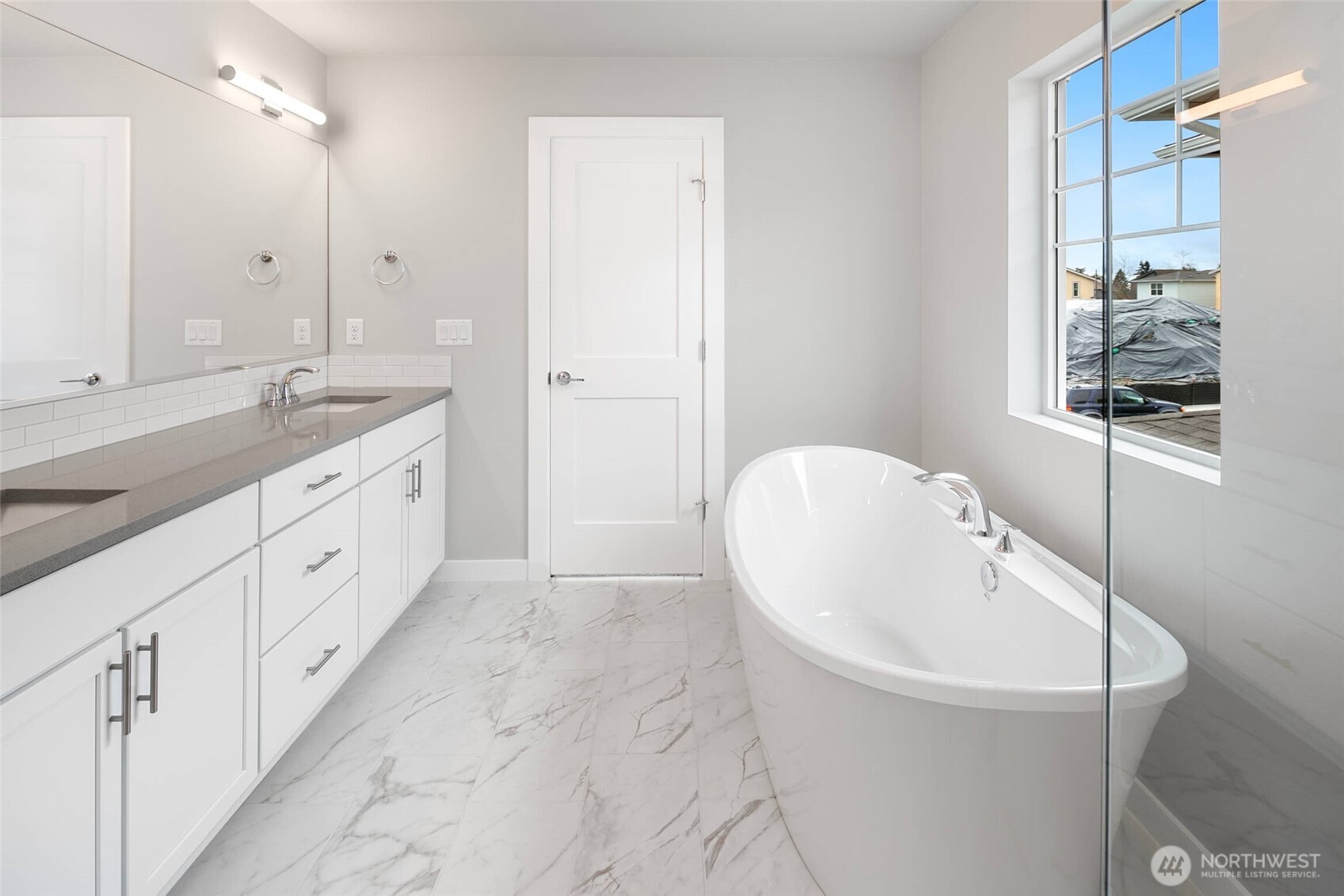 544 Southwest 97th Street, Unit 5 Seattle, WA 98106 - Photo 30 of 36