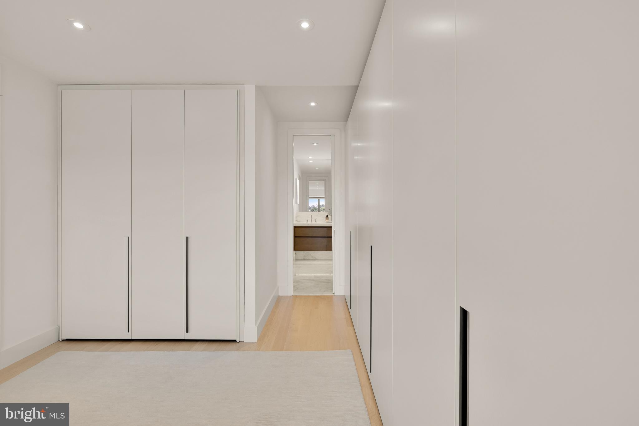 2501 M Street Northwest, Unit 704 Washington, DC 20037 - Photo 21 of 31 Italian Molteni&C Wardrobes