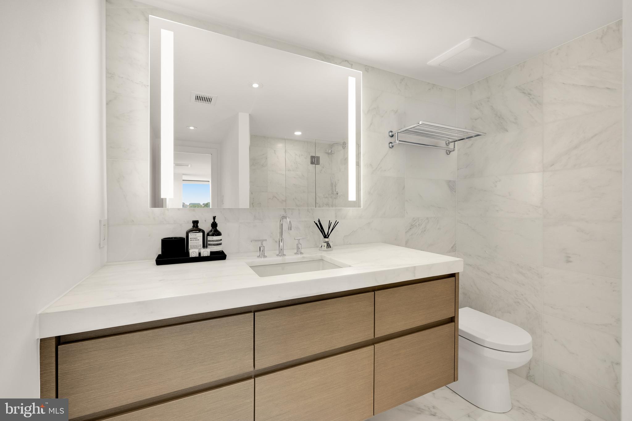 2501 M Street Northwest, Unit 704 Washington, DC 20037 - Photo 28 of 31 Secondary Suite with Marble Bath