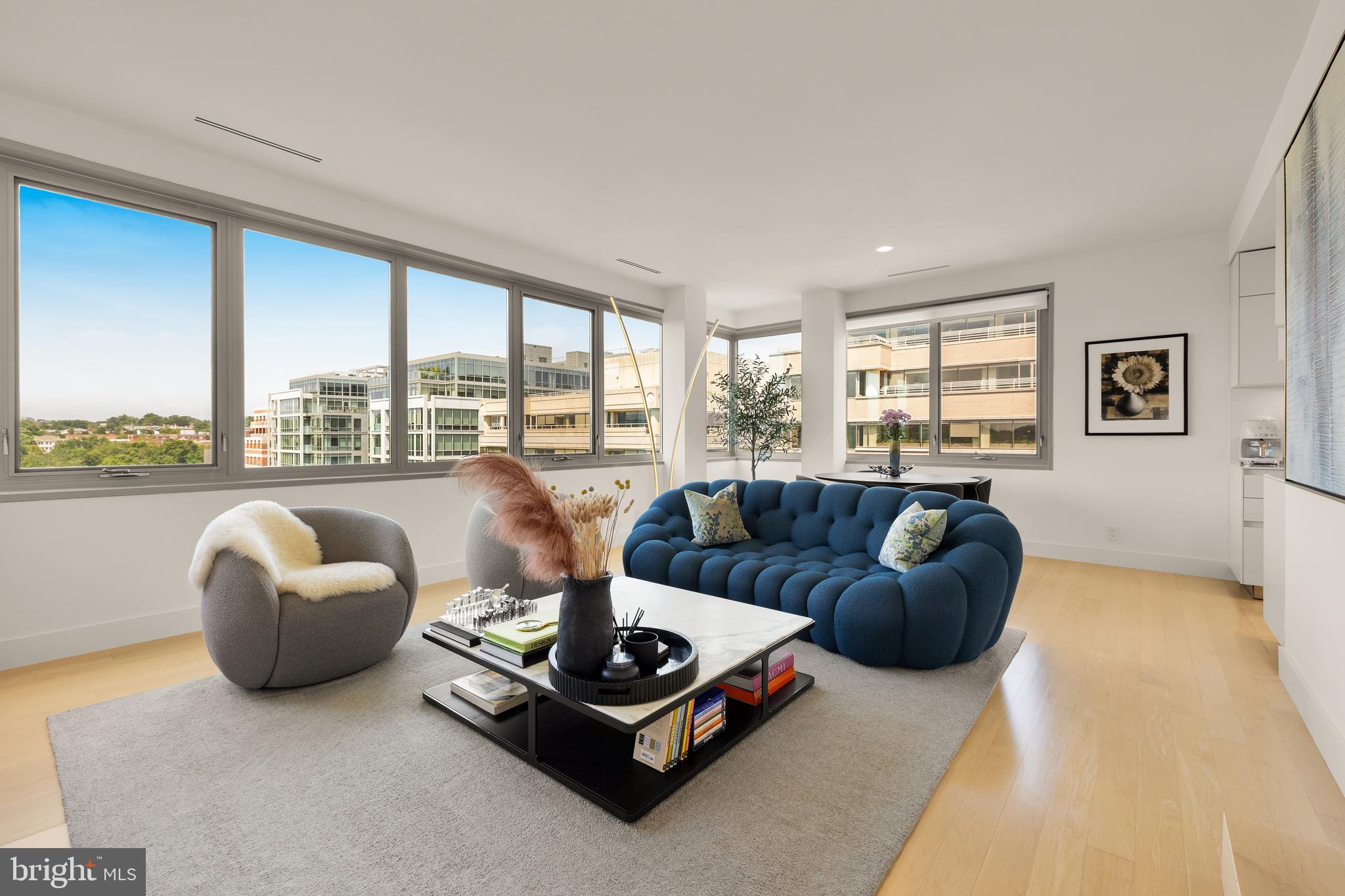 2501 M Street Northwest, Unit 704 Washington, DC 20037 - Photo 6 of 31 Nine-Foot Ceilings, Airy Volume