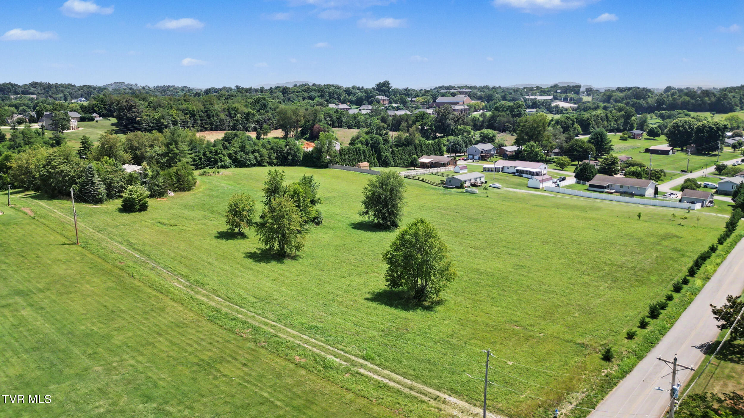 477 New Hope Road, Unit 58 Greeneville, TN 37745 - Photo 4 of 16 2_dji_0839