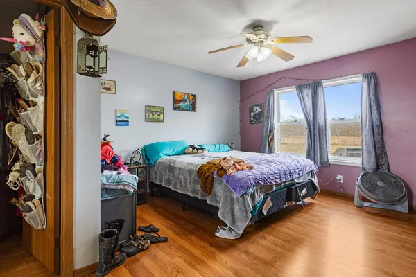 $189,900 | 17471 Lakeshore Road, Weldon, IL 61882