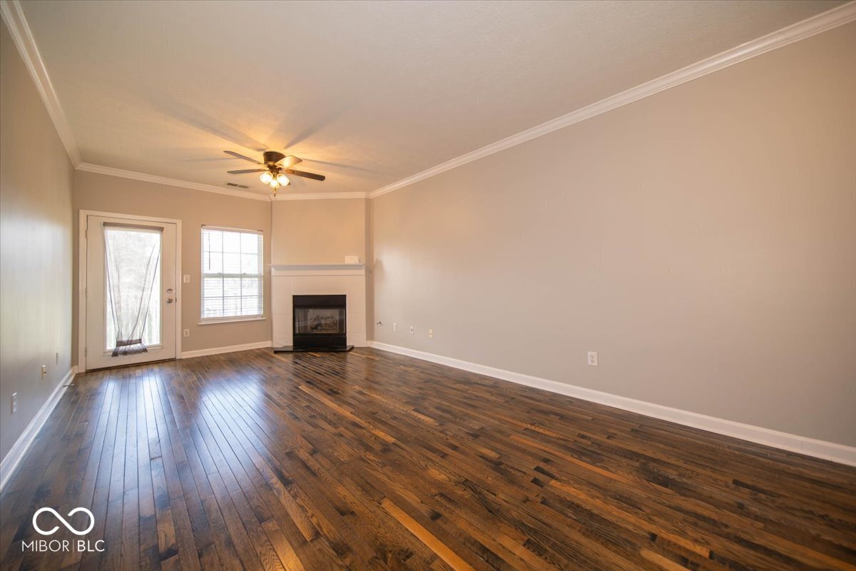 1144 Falcon Ridge Carmel, IN 46280 - Photo 2 of 27 Gallery Image 2