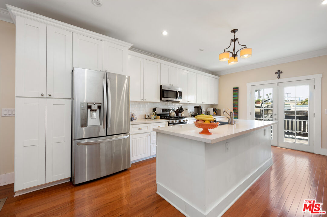 4530 West Washington Boulevard Los Angeles, CA 90016 - Photo 12 of 46