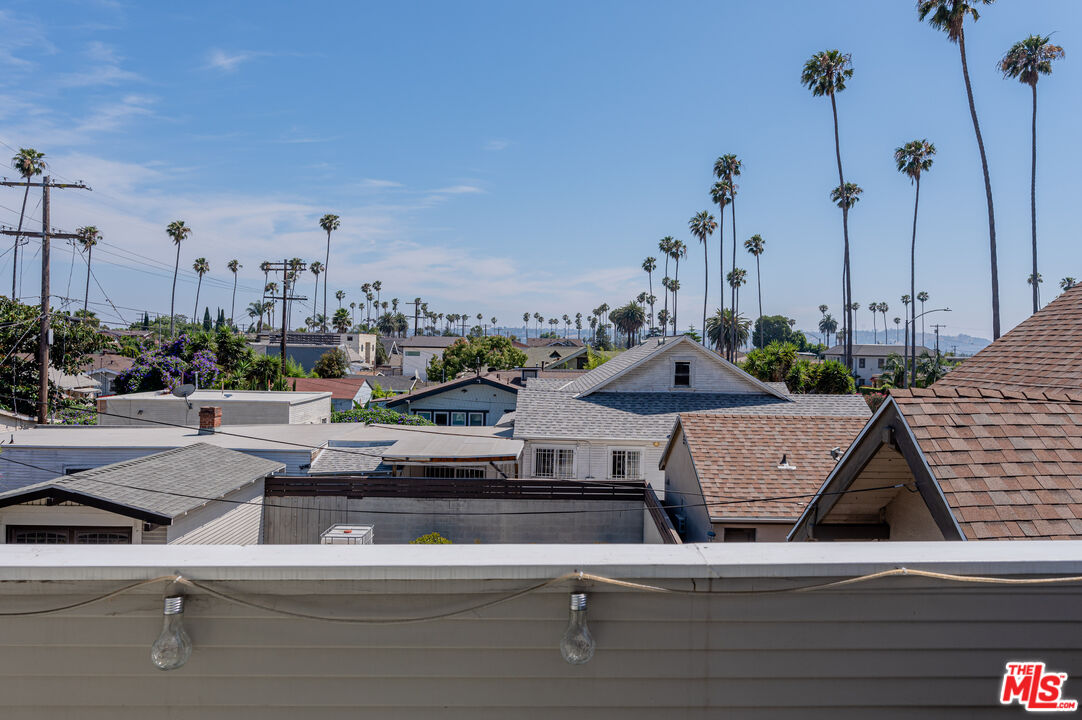 4530 West Washington Boulevard Los Angeles, CA 90016 - Photo 36 of 46 a view of a city with tall buildings