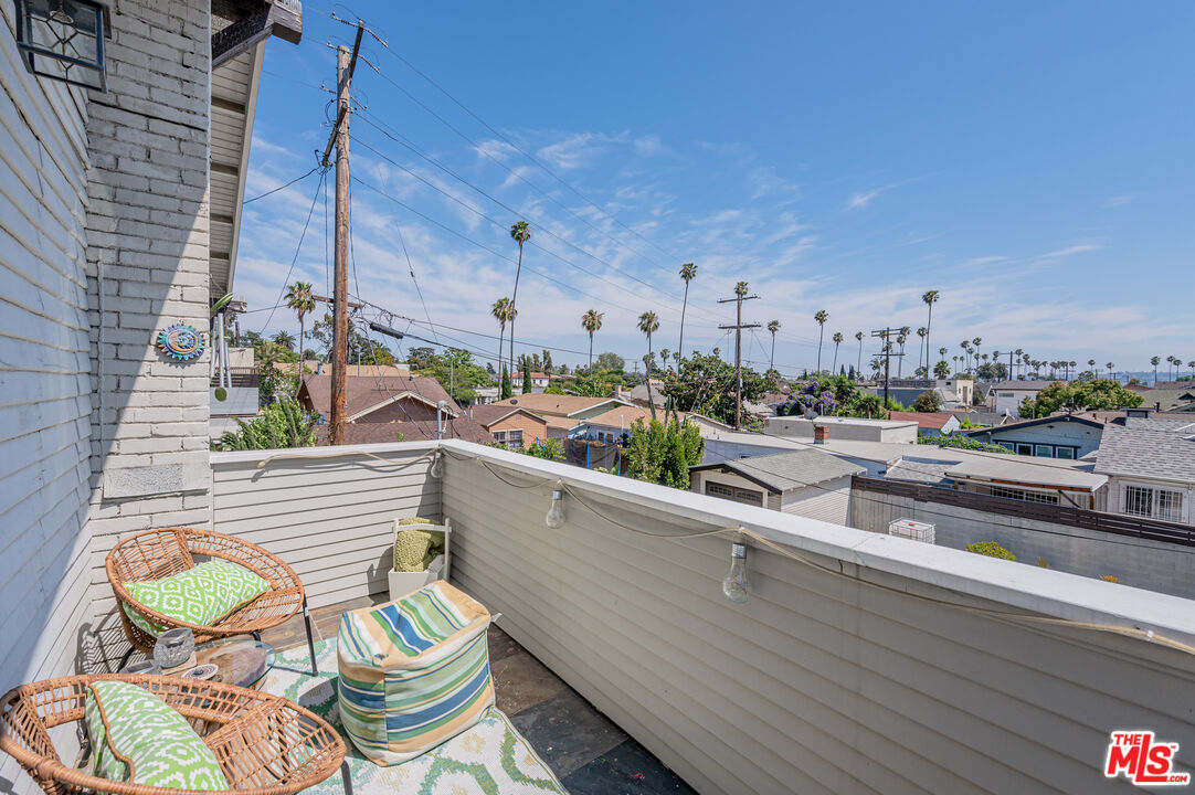 4530 West Washington Boulevard Los Angeles, CA 90016 - Photo 37 of 46