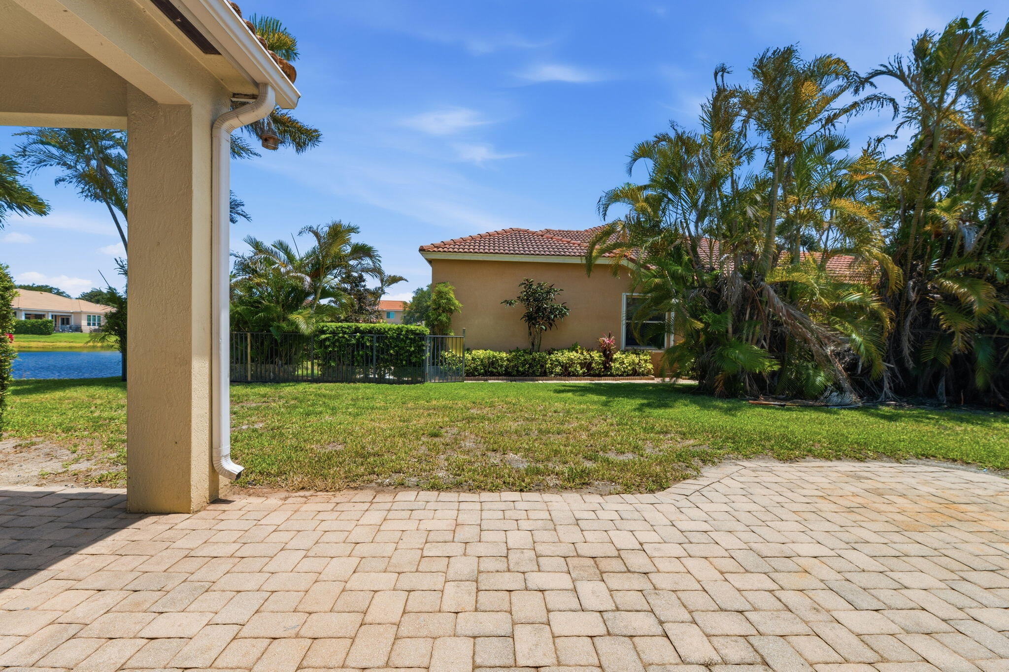 126 Magnolia Way Jupiter, FL 33469 - Photo 33 of 37 ListerPros_028
