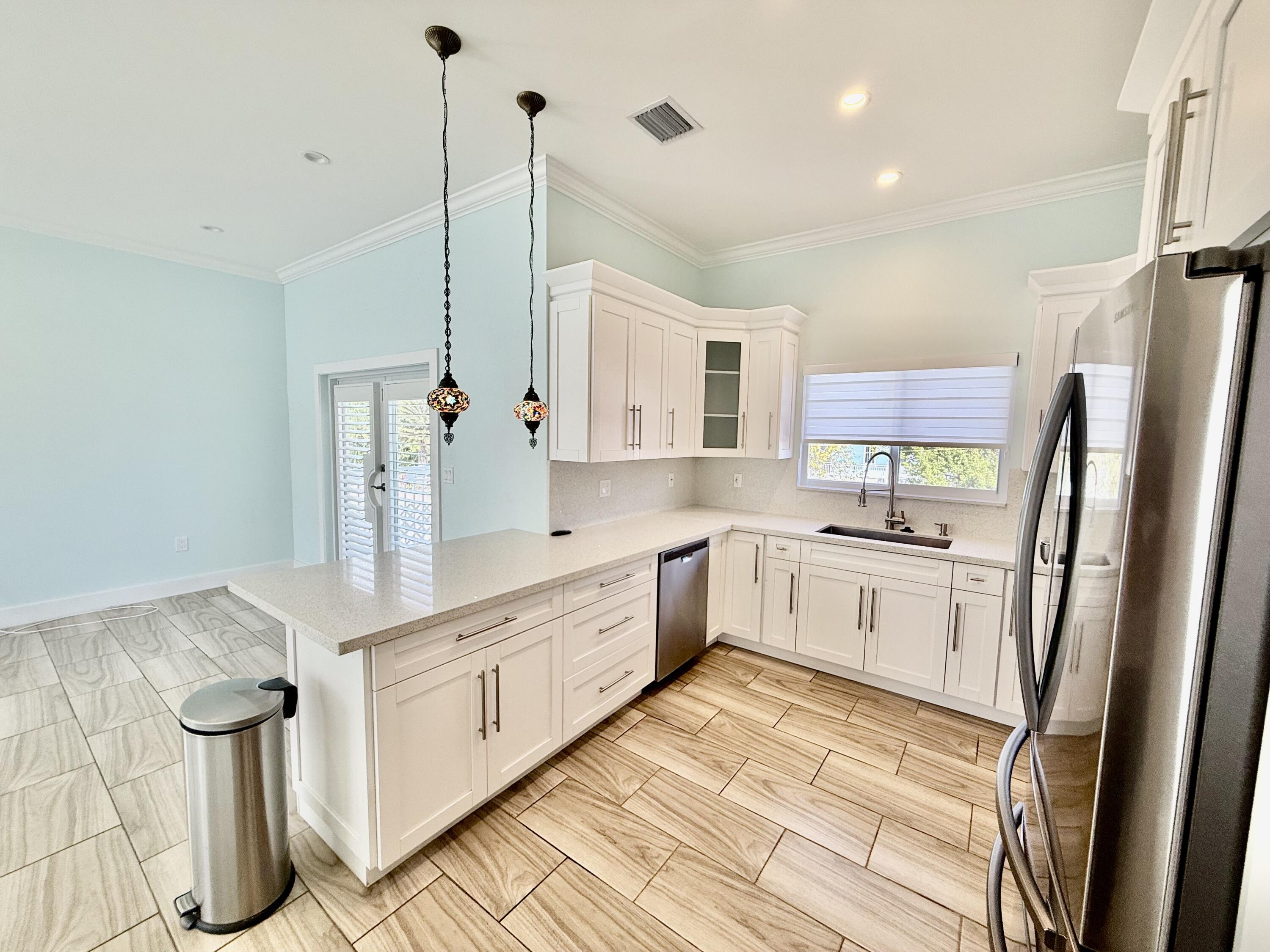 875 La Paloma Road Key Largo, FL 33037 - Photo 11 of 18 IMG_8970