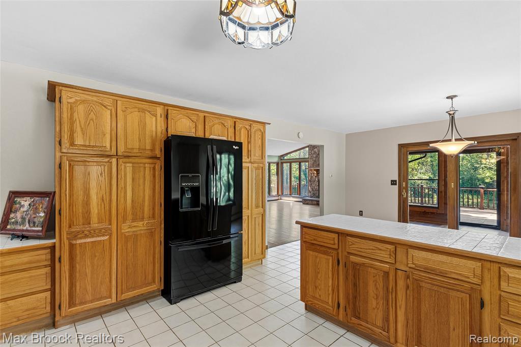 892 Barnes Lake Road Columbiaville, MI 48421 - Photo 29 of 85