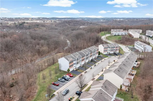 $324,900 | 259 Grace Manor Drive, Coraopolis, PA 15108