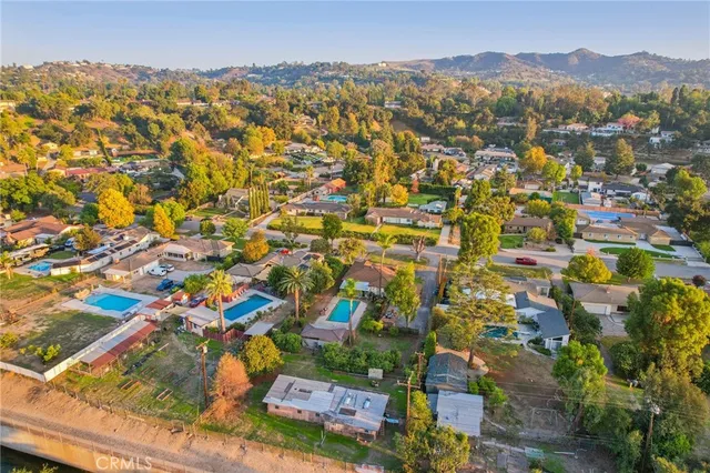 a view of a livingroom with wooden floor