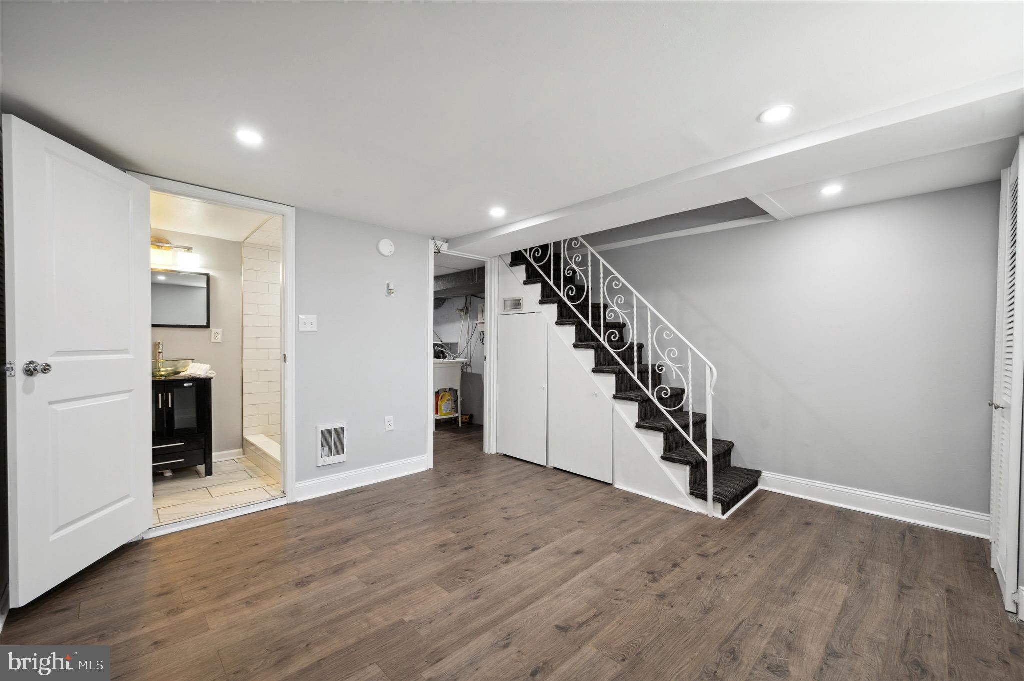 7663 Brentwood Road Philadelphia, PA 19151 - Photo 25 of 28 Gallery Image 25