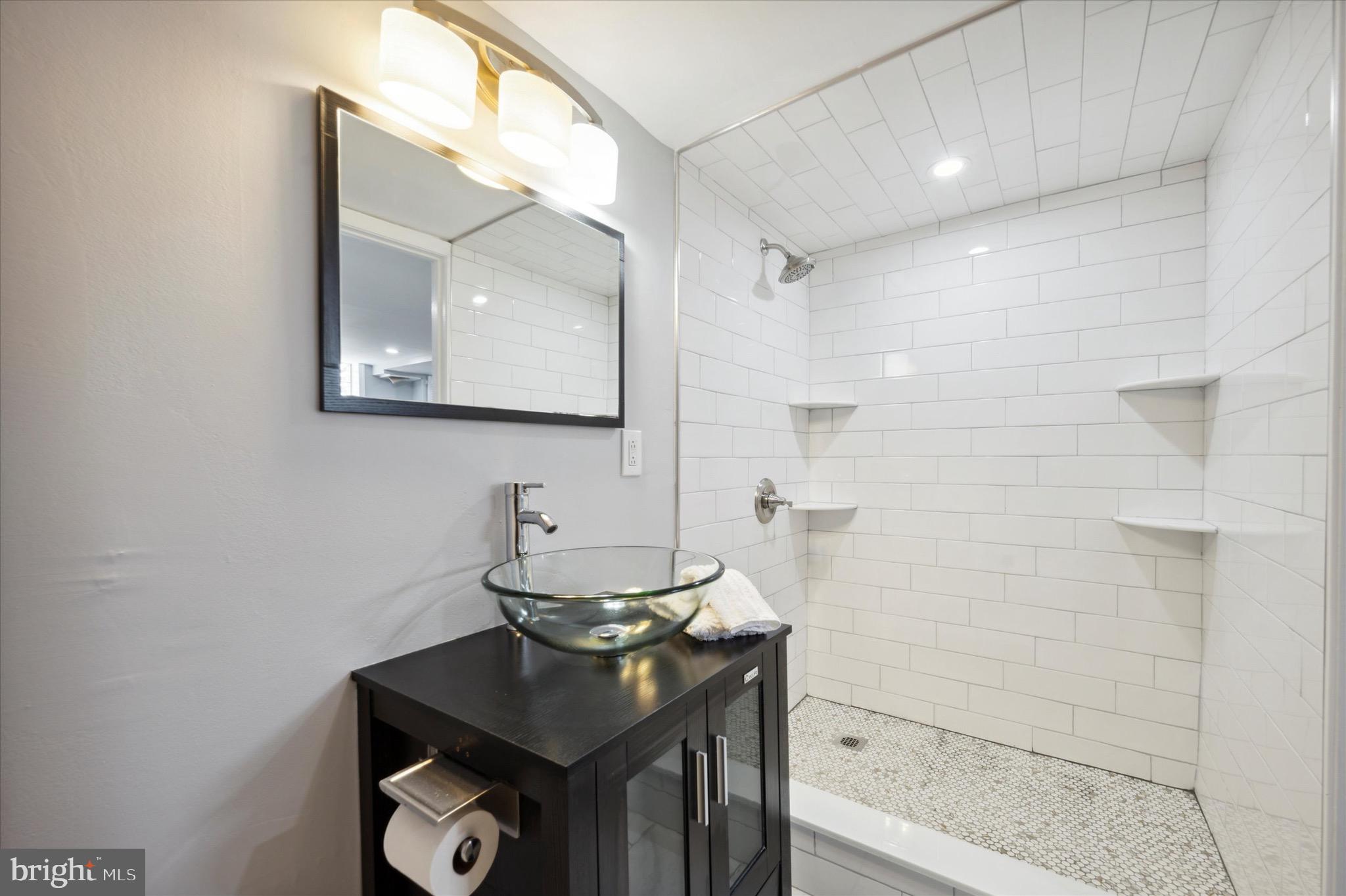 7663 Brentwood Road Philadelphia, PA 19151 - Photo 26 of 28 Gallery Image 26