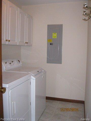 7303 Clyde Road Fenton, MI 48430 - Photo 6 of 15 1st Floor Laundry
