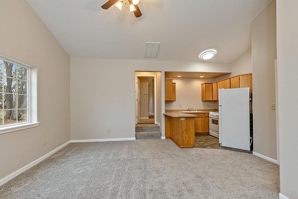 61 Gibbon Road Central Point, OR 97502 - Photo 17 of 31 Additional Photo