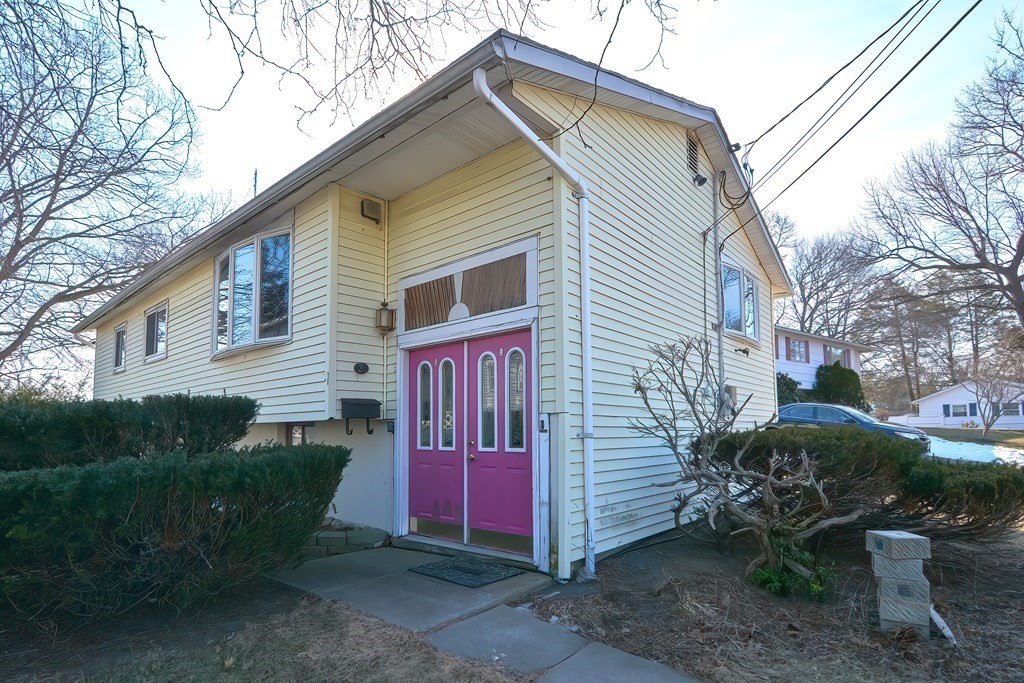 26 Leighton Road Boston, MA 02136 - Photo 1 of 23