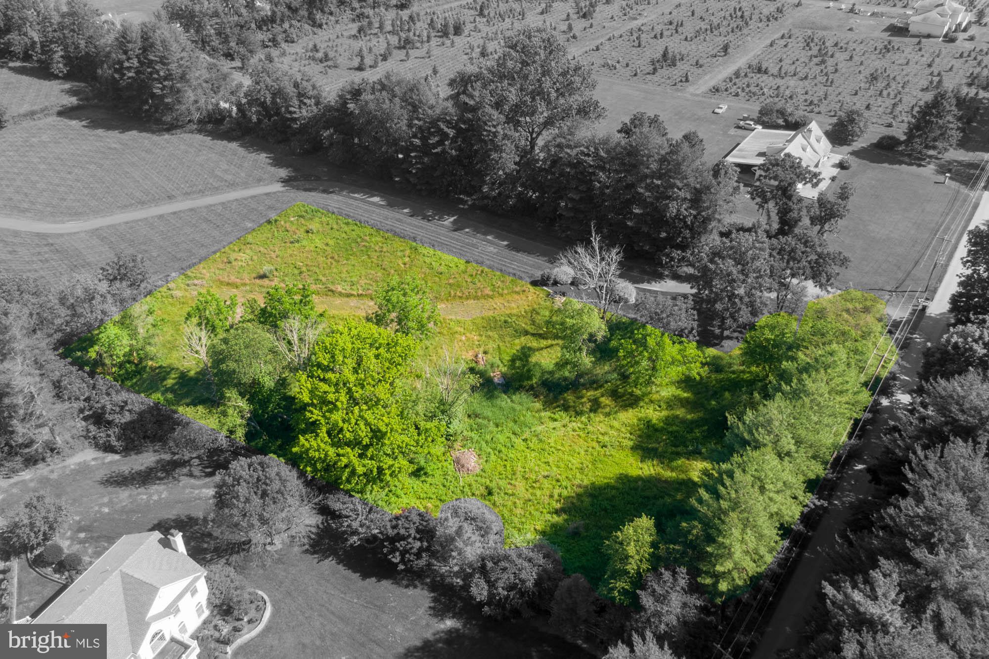 1073 North Grange Ave  