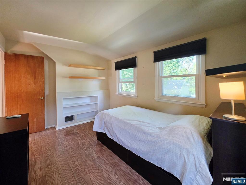 747 Brookside Road Rahway, NJ 07065 - Photo 32 of 41
