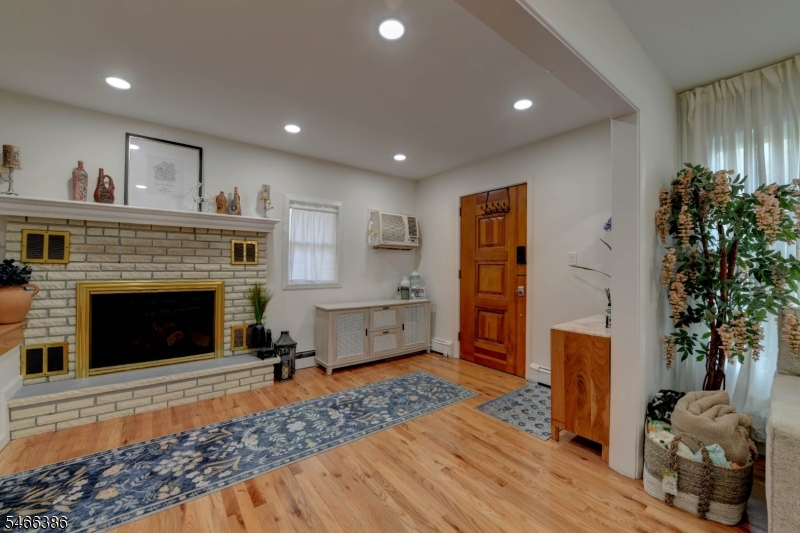 63 Terrace Avenue Butler, NJ 07405 - Photo 7 of 35 Gallery Image 7