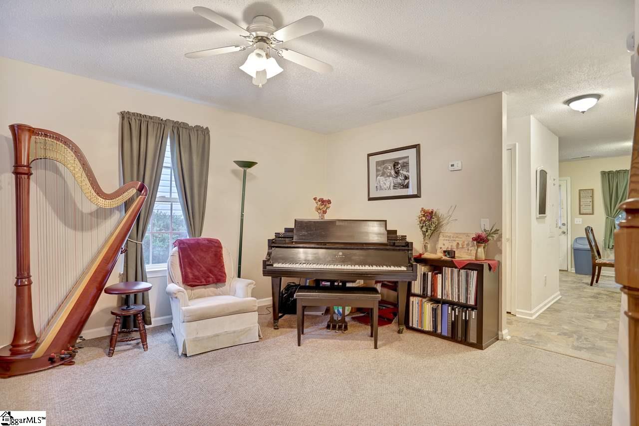 504 Lowndes Hill Road Greenville, SC 29607 - Photo 3 of 19 Gallery Image 3