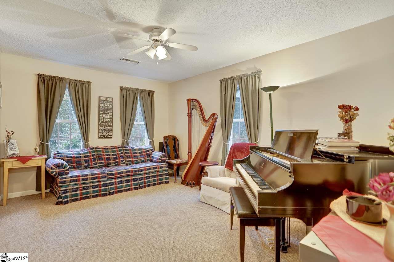 504 Lowndes Hill Road Greenville, SC 29607 - Photo 4 of 19 Gallery Image 4