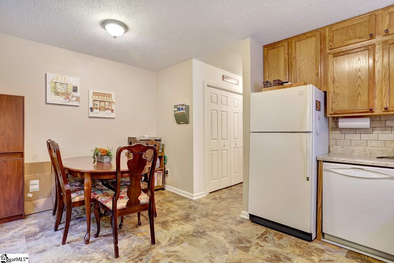 504 Lowndes Hill Road Greenville, SC 29607 - Photo 8 of 19 Gallery Image 8