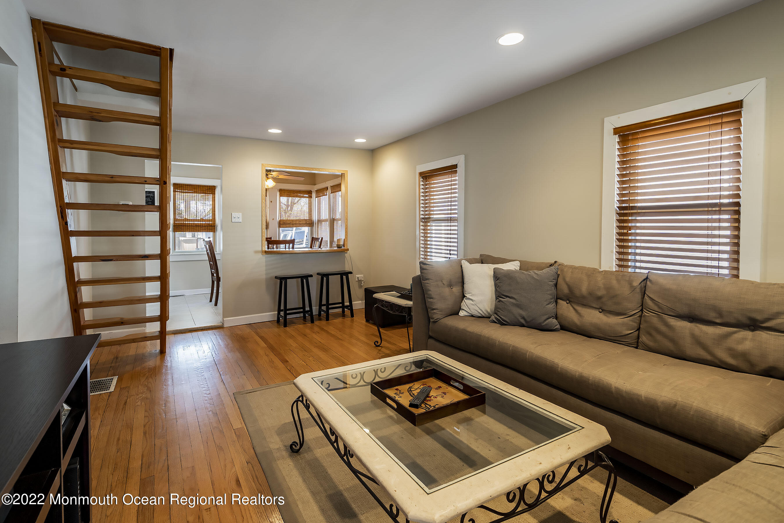 17 Holly Road Brick, NJ 08723 - Photo 4 of 34 Living Room