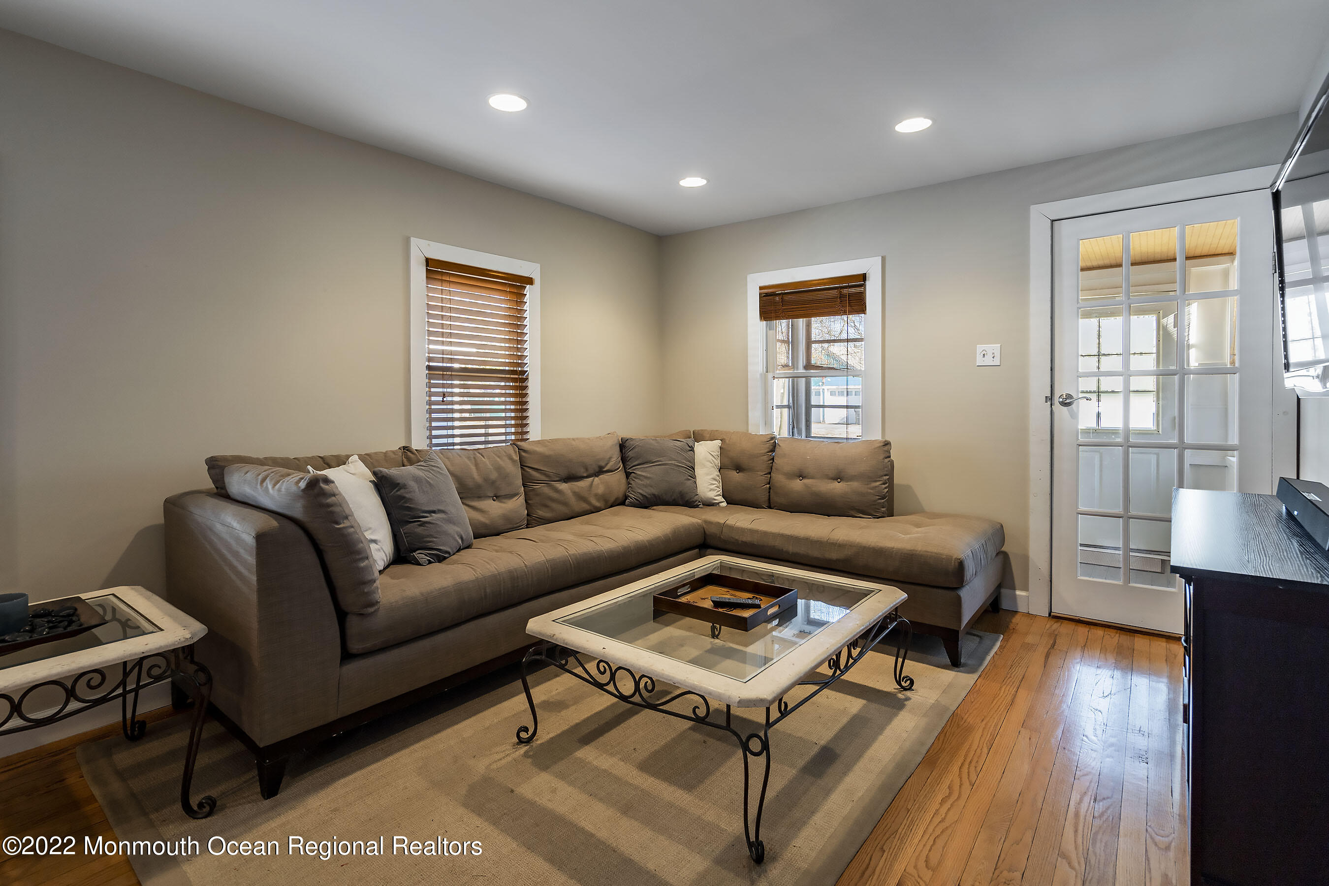 17 Holly Road Brick, NJ 08723 - Photo 5 of 34 Living Room