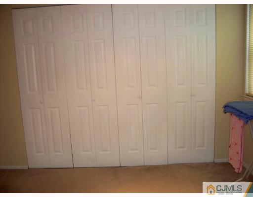 182 Evergreen Road, Unit 10B Edison, NJ 08837 - Photo 8 of 9 Gallery Image 8