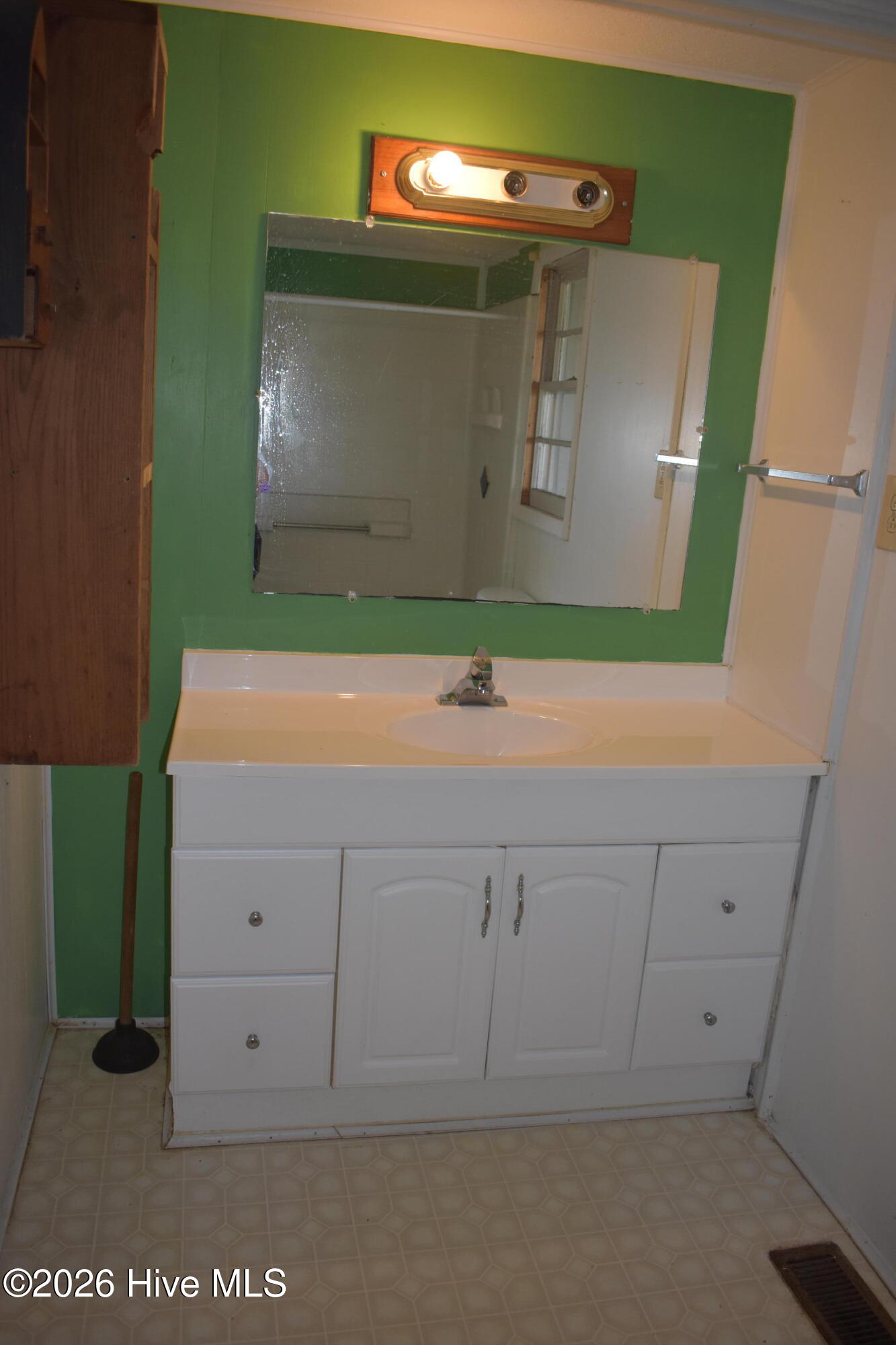 1900 Clarks Road New Bern, NC 28562 - Photo 22 of 32 Gallery Image 22