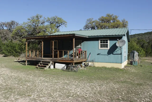 $9,950,000 | 1976 West Cedar Lane, Leakey, TX 78873