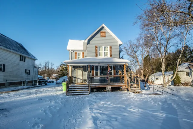 $325,000 | 341 North Walnut Street, Unit 341A, Mayville, WI 53050