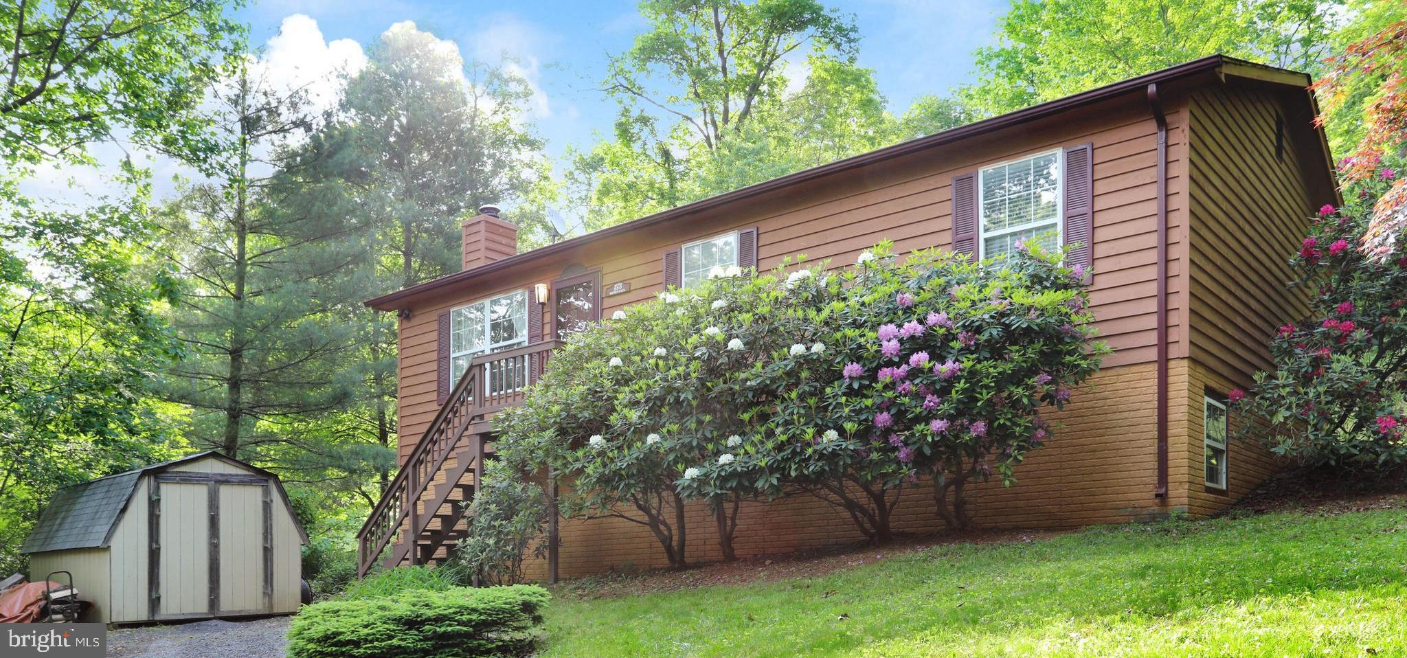 230 Parkside Road Linden, VA 22642 - Photo 1 of 37