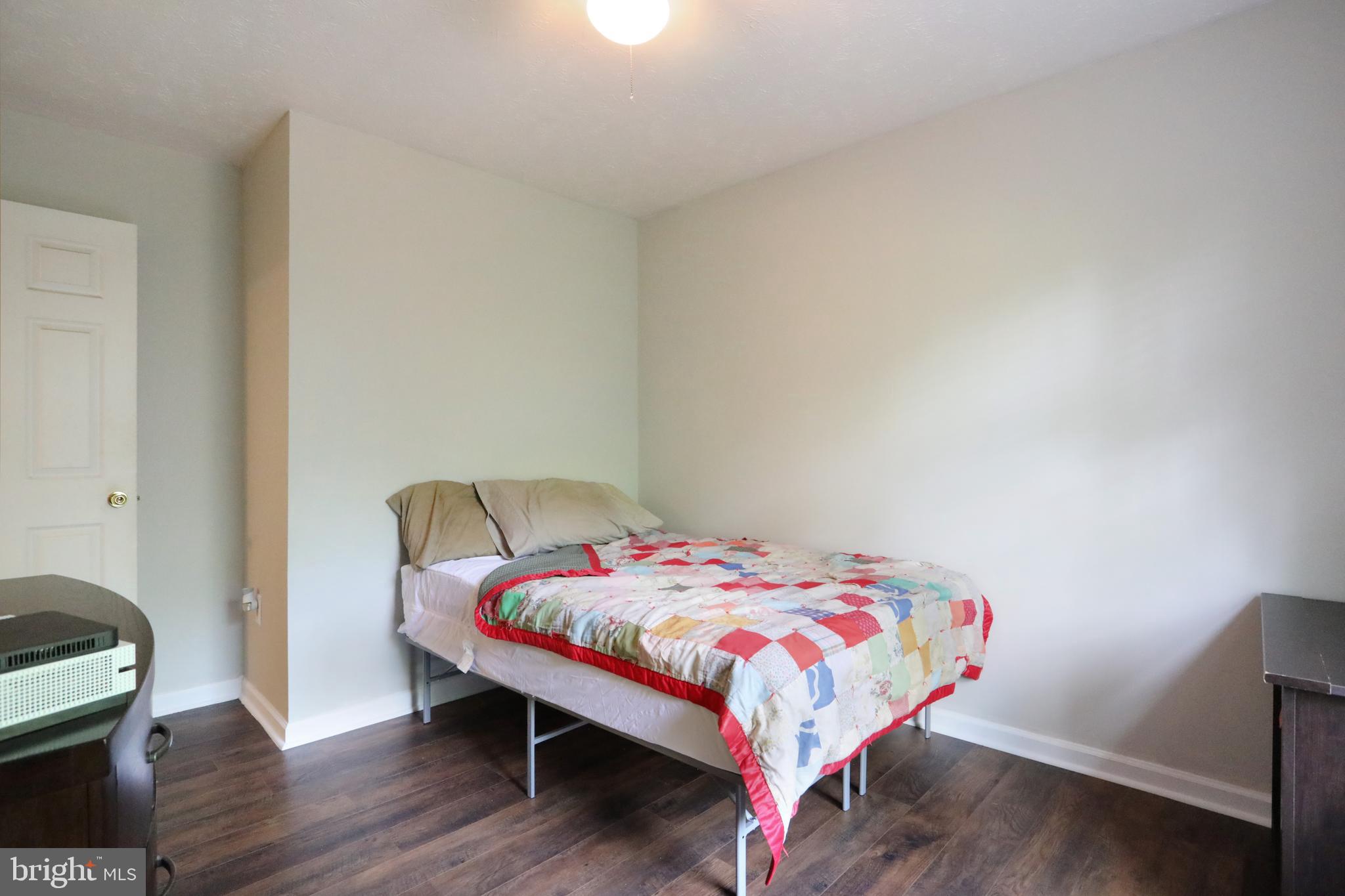 230 Parkside Road Linden, VA 22642 - Photo 16 of 37 Bedroom 2!
