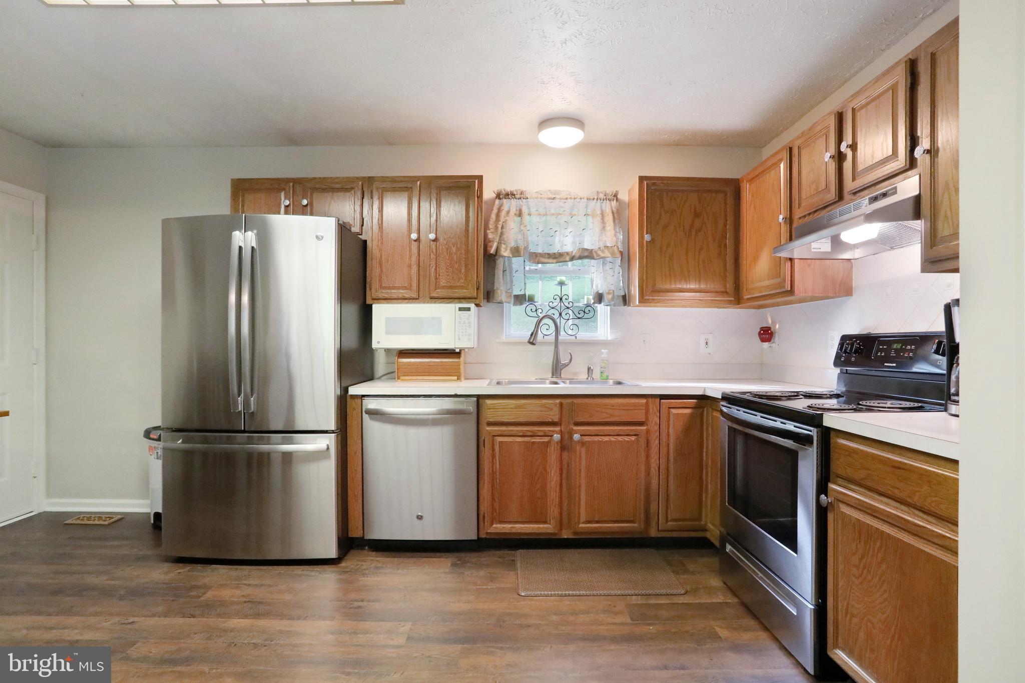 230 Parkside Road Linden, VA 22642 - Photo 4 of 37