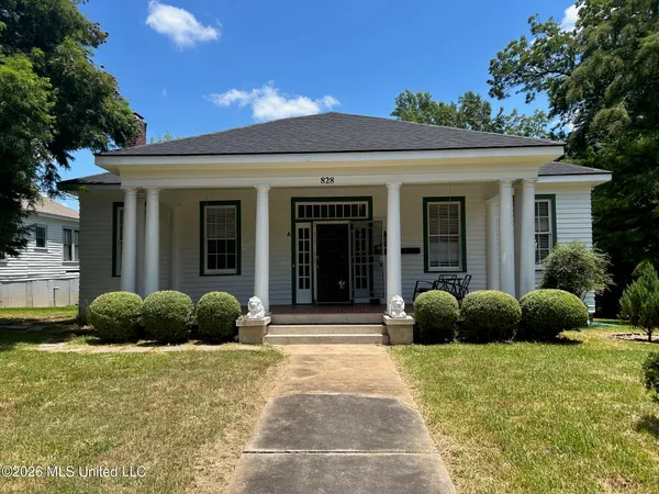 $325,000 | 828 North Jefferson Street, Jackson, MS 39202