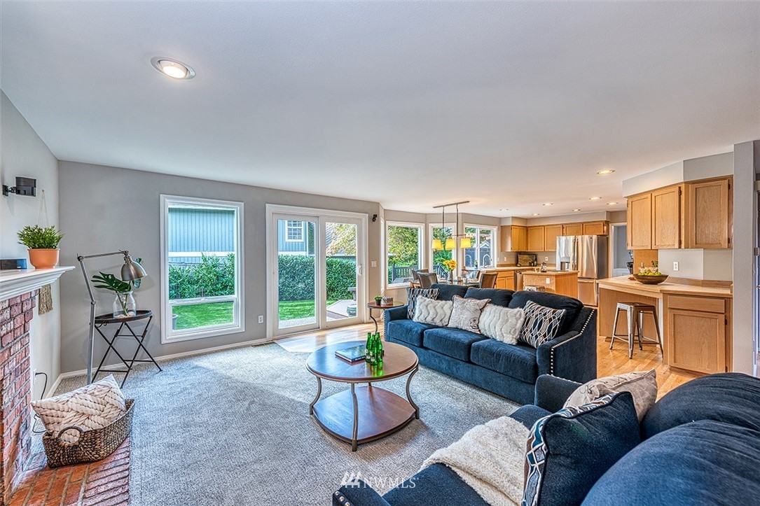 10109 Northeast 155th Street Bothell, WA 98011 - Photo 11 of 25 Gallery Image 11