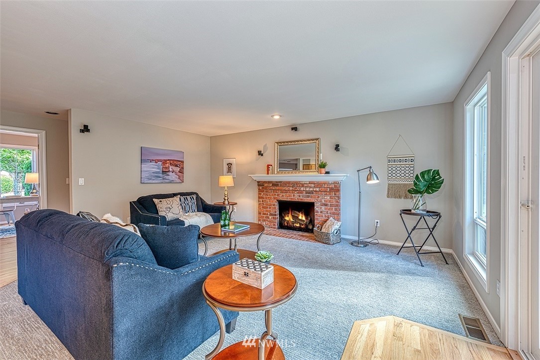 10109 Northeast 155th Street Bothell, WA 98011 - Photo 12 of 25 Gallery Image 12