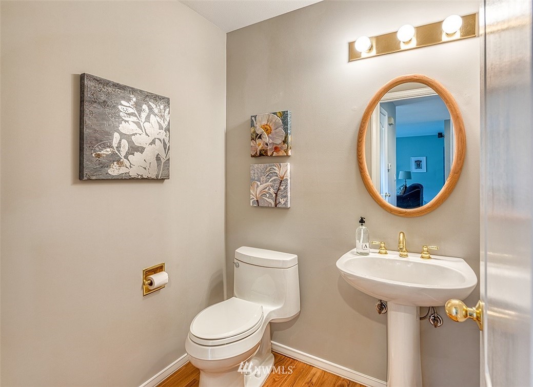 10109 Northeast 155th Street Bothell, WA 98011 - Photo 14 of 25 Gallery Image 14