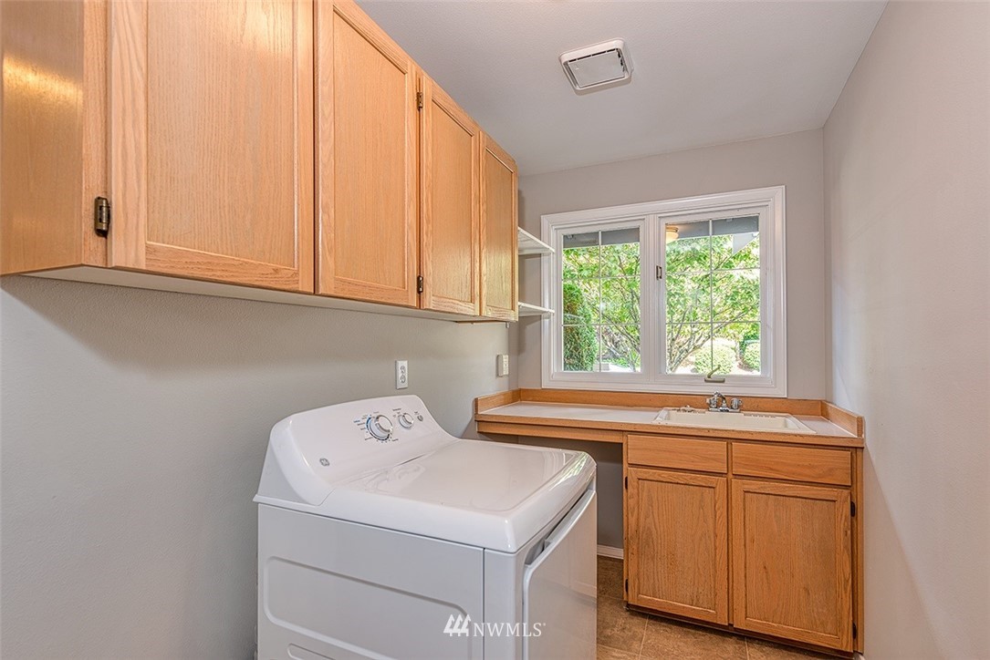 10109 Northeast 155th Street Bothell, WA 98011 - Photo 15 of 25 Gallery Image 15
