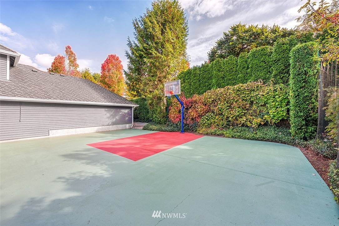 10109 Northeast 155th Street Bothell, WA 98011 - Photo 25 of 25 Gallery Image 25